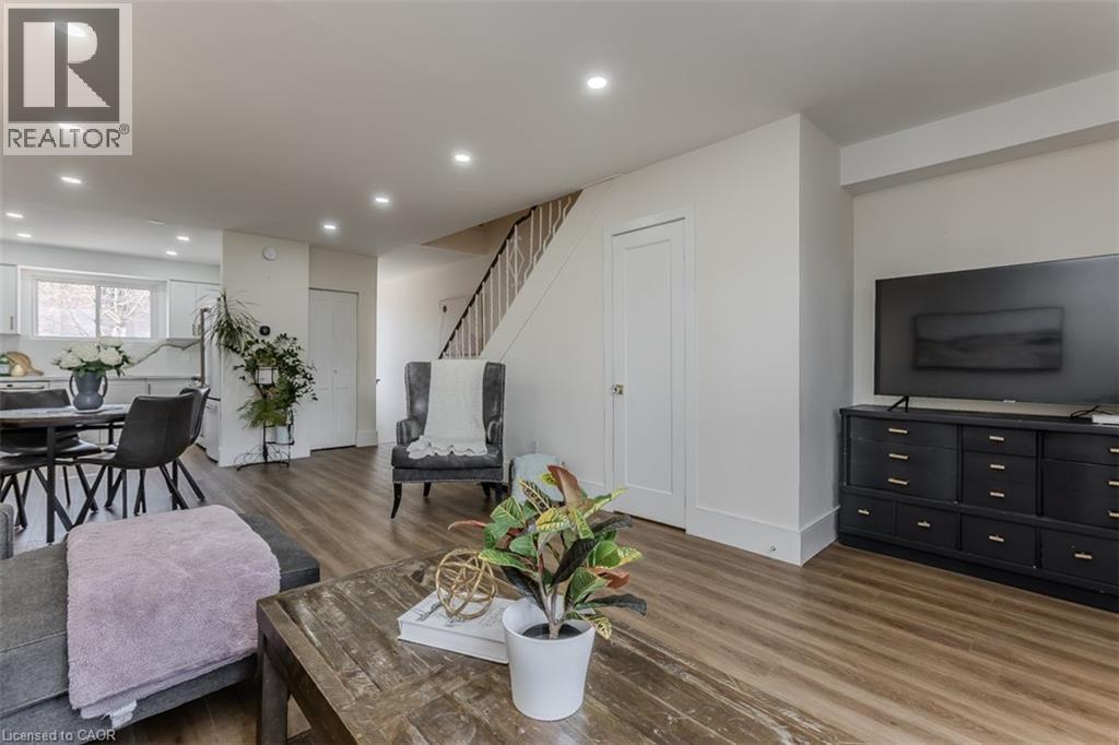 621 Francis Road, Burlington, Ontario  L7T 3X6 - Photo 10 - 40814783