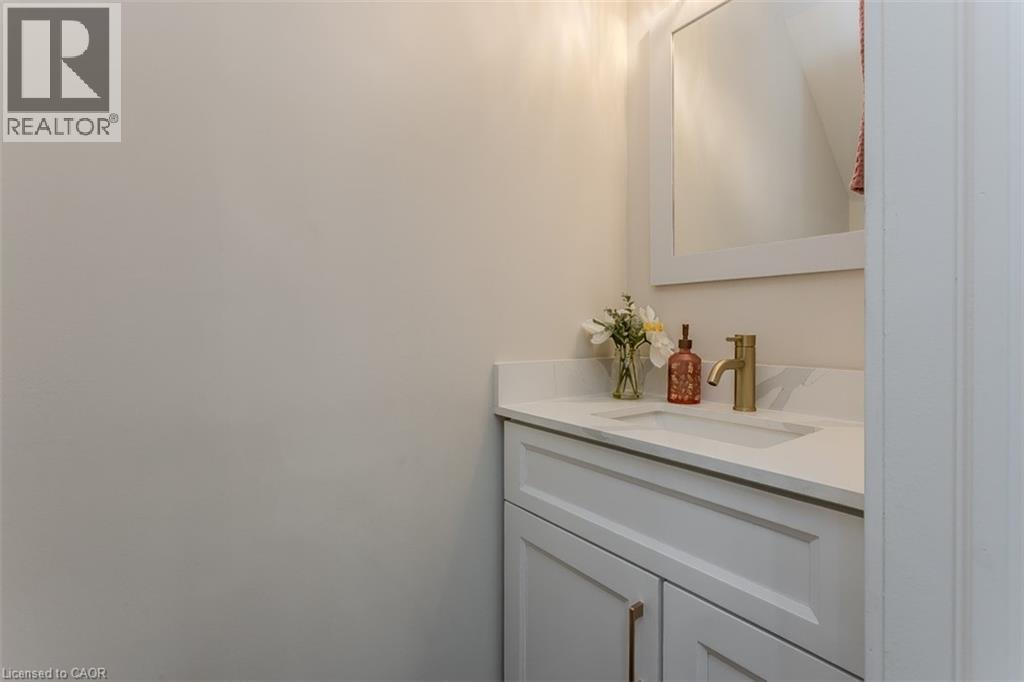 621 Francis Road, Burlington, Ontario  L7T 3X6 - Photo 12 - 40814783