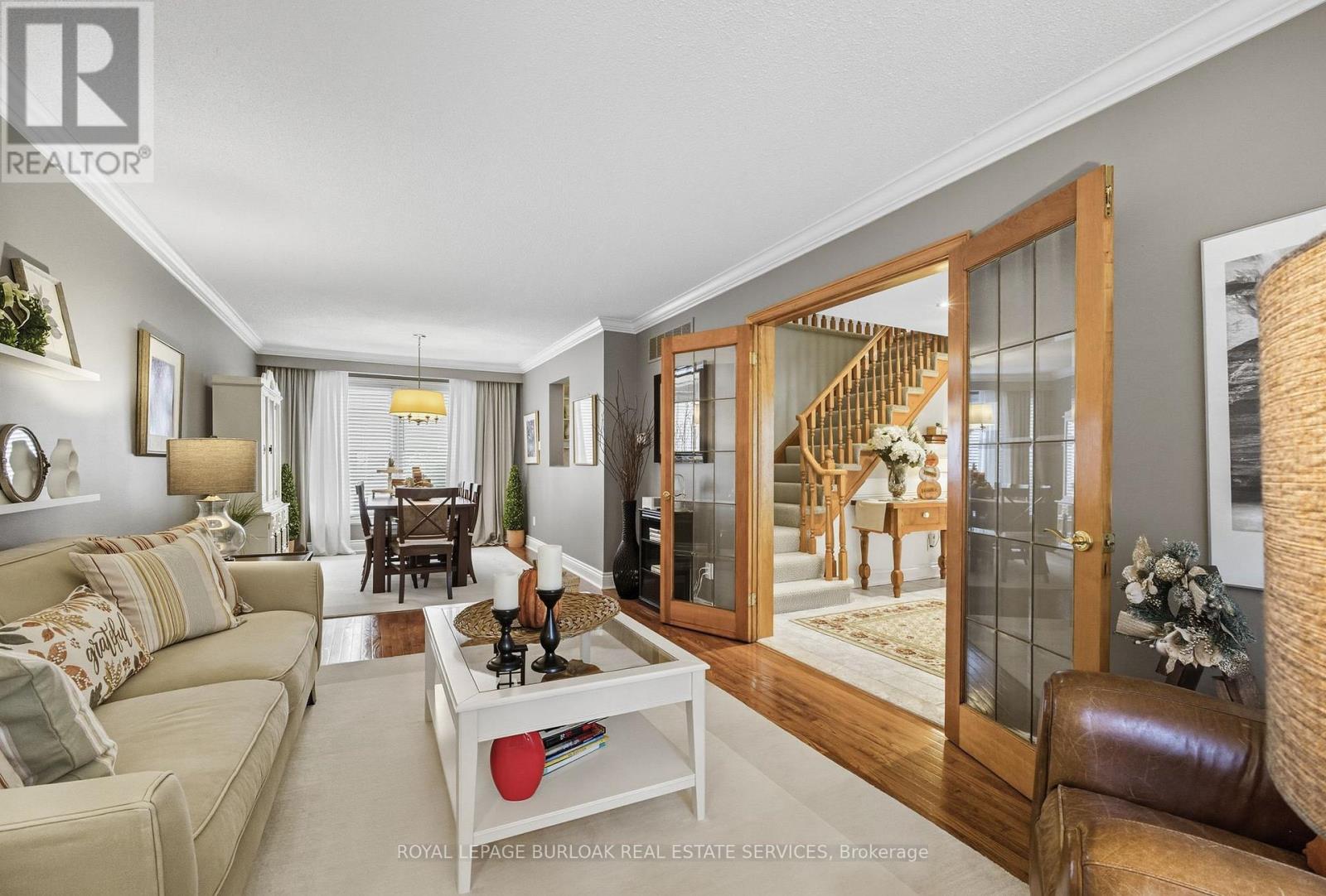 1580 Woodeden Drive, Mississauga, Ontario  L5H 3S5 - Photo 6 - W12925874