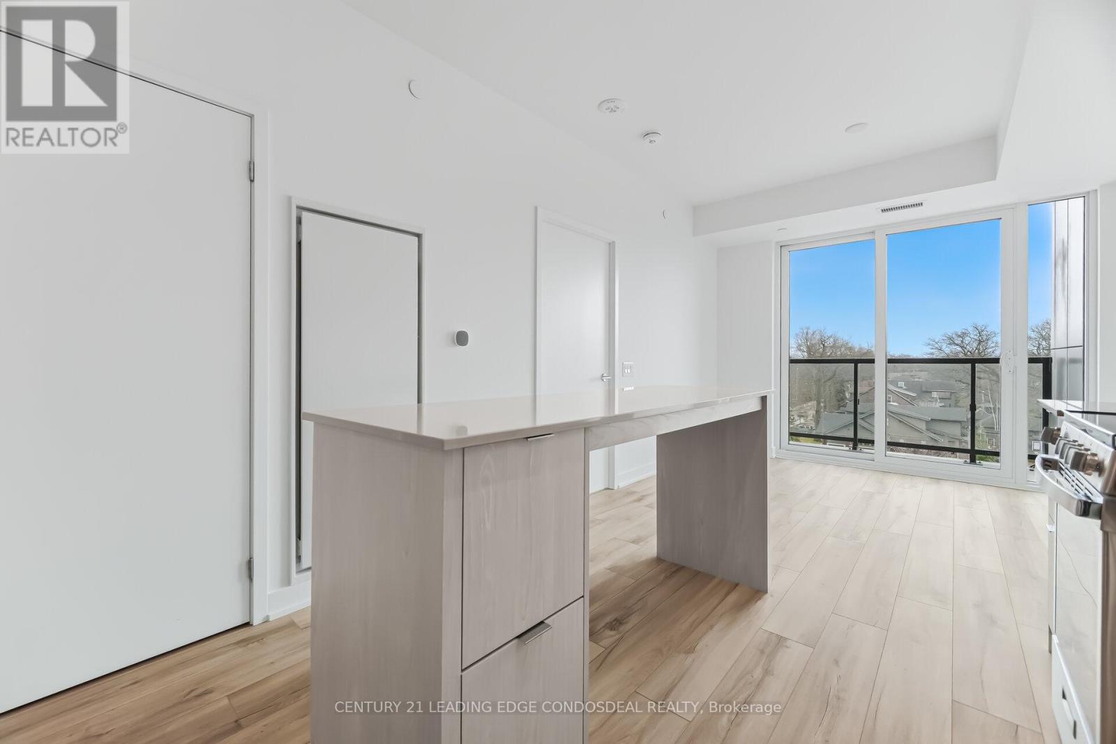 709 - 1660 Bloor Street W, Toronto, Ontario  M6P 1A8 - Photo 13 - W12925886