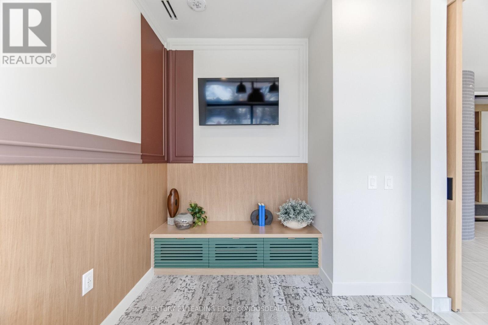 709 - 1660 Bloor Street W, Toronto, Ontario  M6P 1A8 - Photo 45 - W12925886