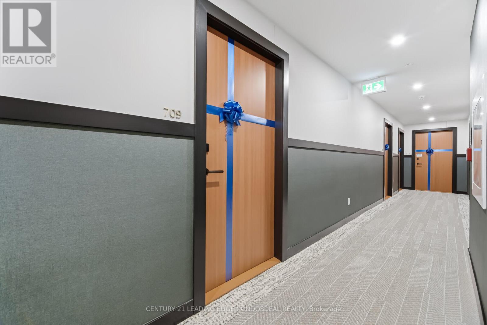 709 - 1660 Bloor Street W, Toronto, Ontario  M6P 1A8 - Photo 6 - W12925886