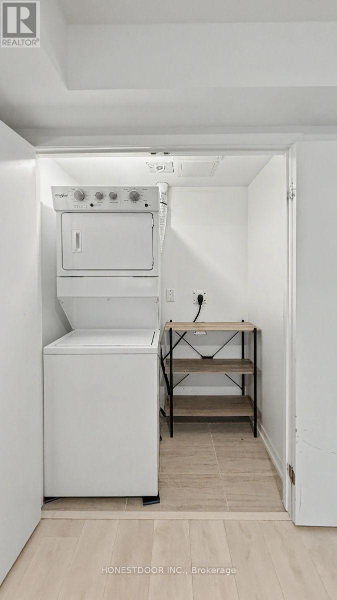 26 - 1095 Cooke Boulevard, Burlington, Ontario  L7T 0C4 - Photo 24 - W12925908