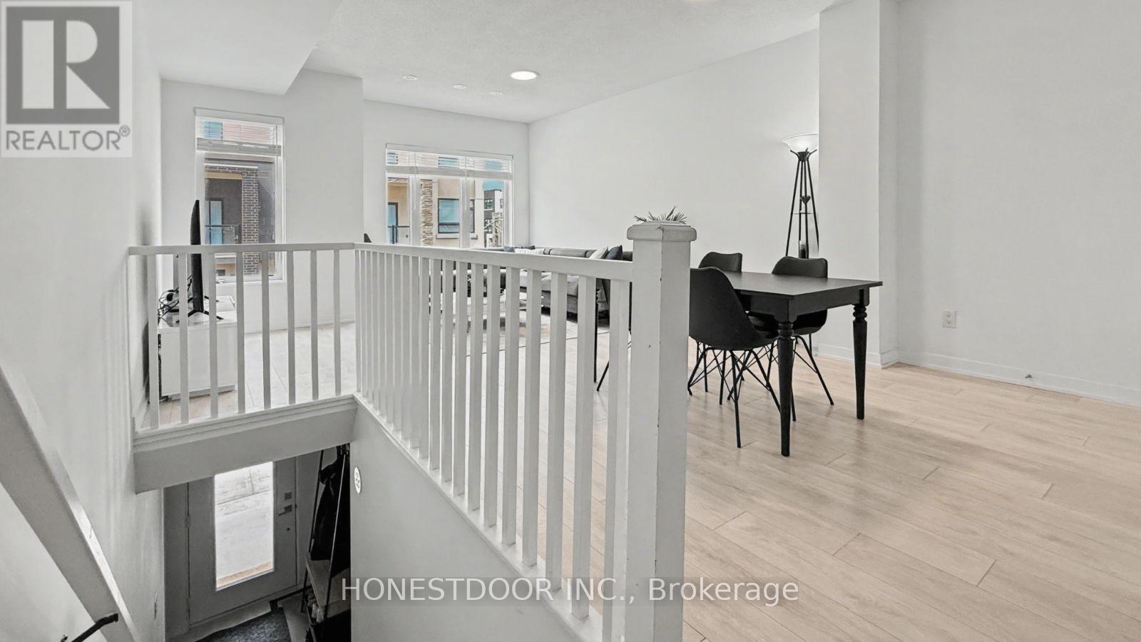 26 - 1095 Cooke Boulevard, Burlington, Ontario  L7T 0C4 - Photo 3 - W12925908