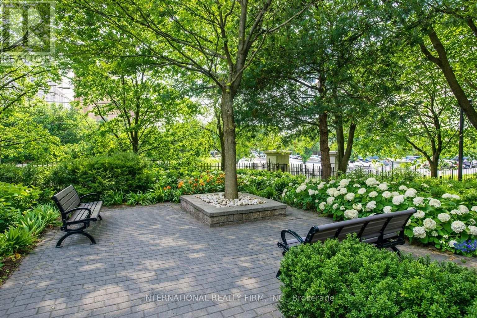 2201 - 3650 Kaneff Crescent, Mississauga, Ontario  L5A 4A1 - Photo 21 - W12925912