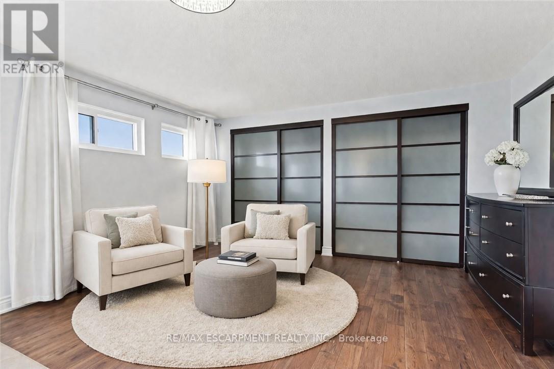 2685 Los Palmas Court, Mississauga, Ontario  L5N 2G6 - Photo 17 - W12925980