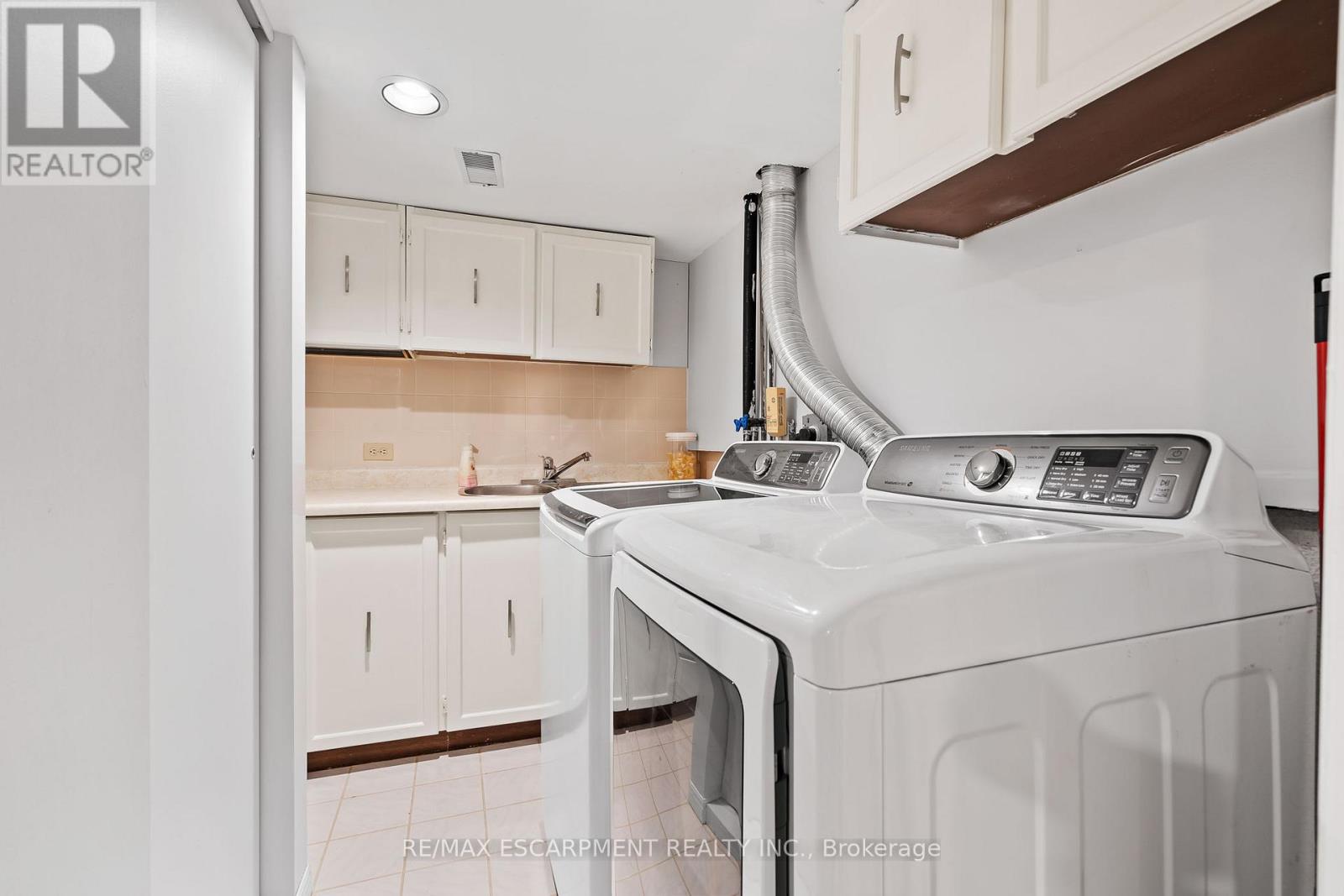 2685 Los Palmas Court, Mississauga, Ontario  L5N 2G6 - Photo 25 - W12925980