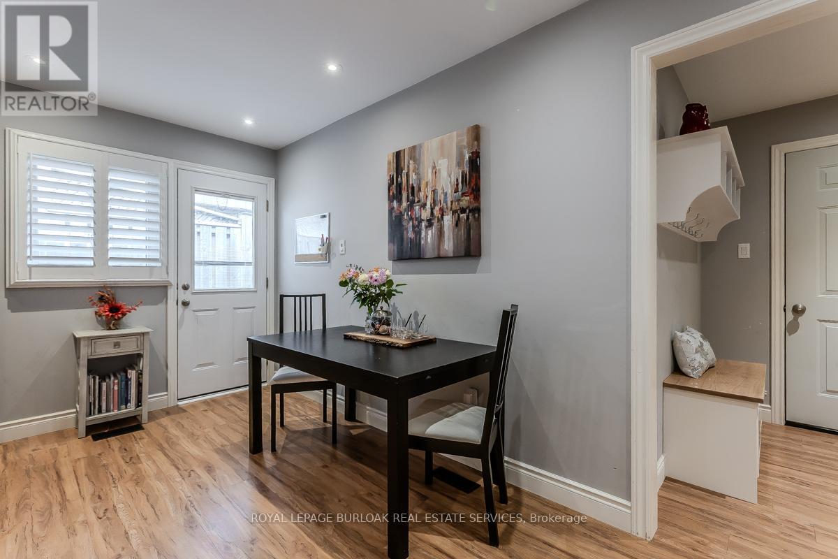 2360 Cavendish Drive, Burlington, Ontario  L7P 3B4 - Photo 13 - W12925984