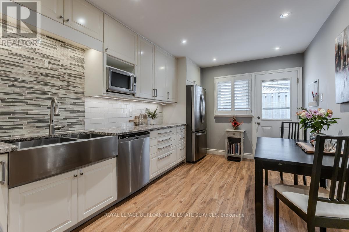 2360 Cavendish Drive, Burlington, Ontario  L7P 3B4 - Photo 8 - W12925984