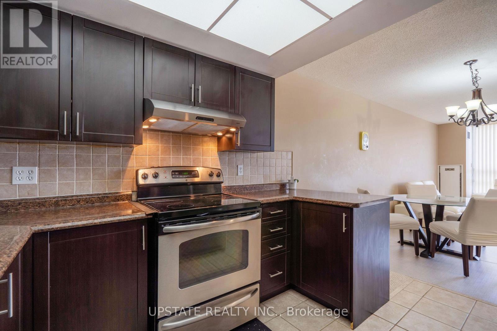 306 - 310 Mill Street S, Brampton, Ontario  L6Y 3B1 - Photo 13 - W12925992