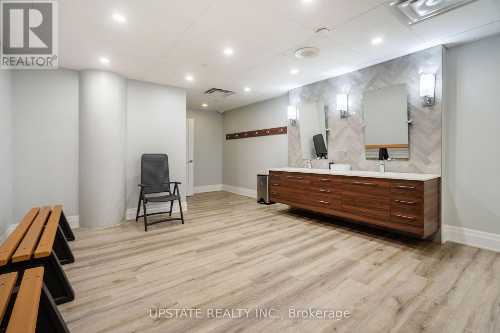 306 - 310 Mill Street S, Brampton, Ontario  L6Y 3B1 - Photo 34 - W12925992