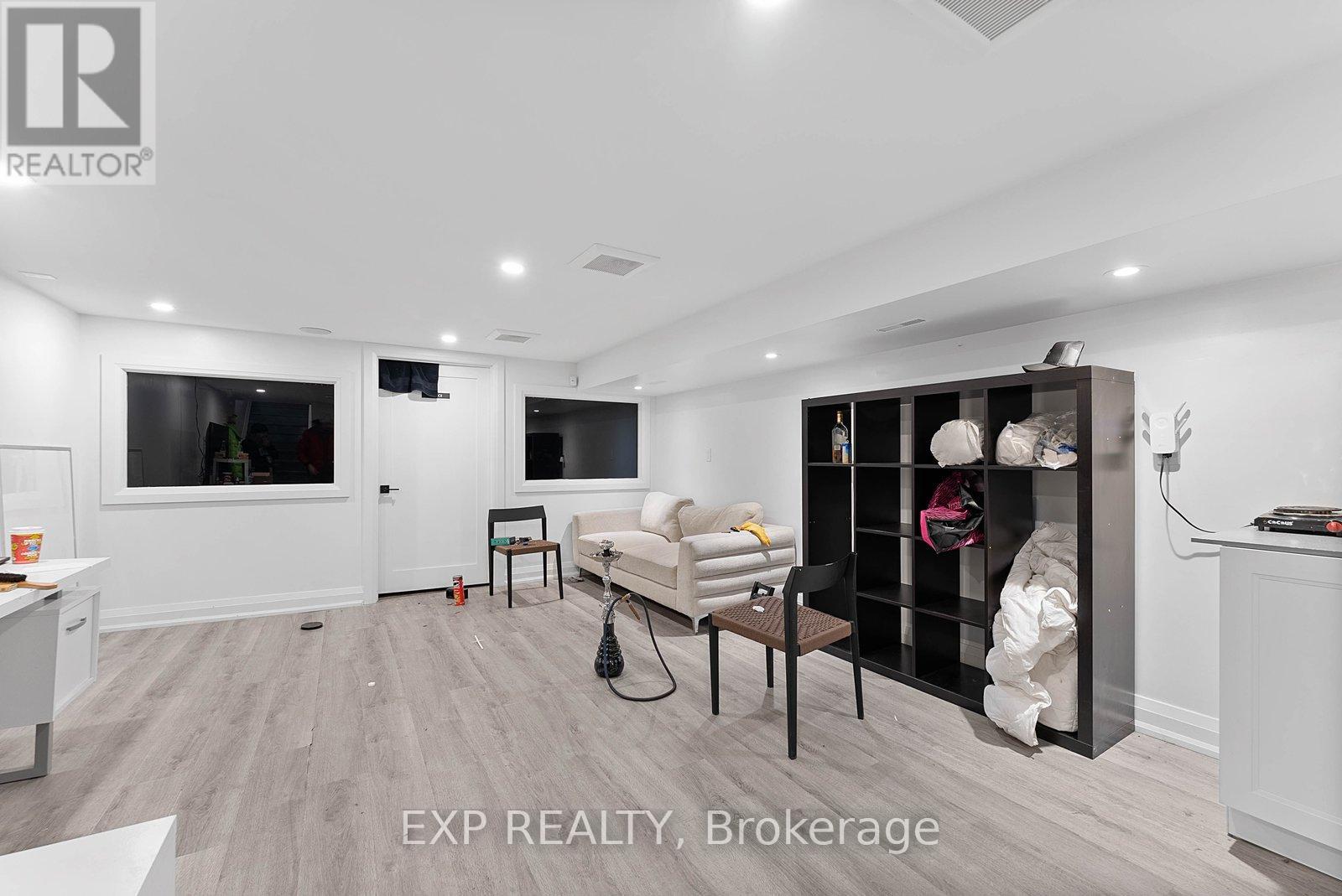 514a Evans Avenue, Toronto, Ontario  M8W 2T7 - Photo 18 - W12926008