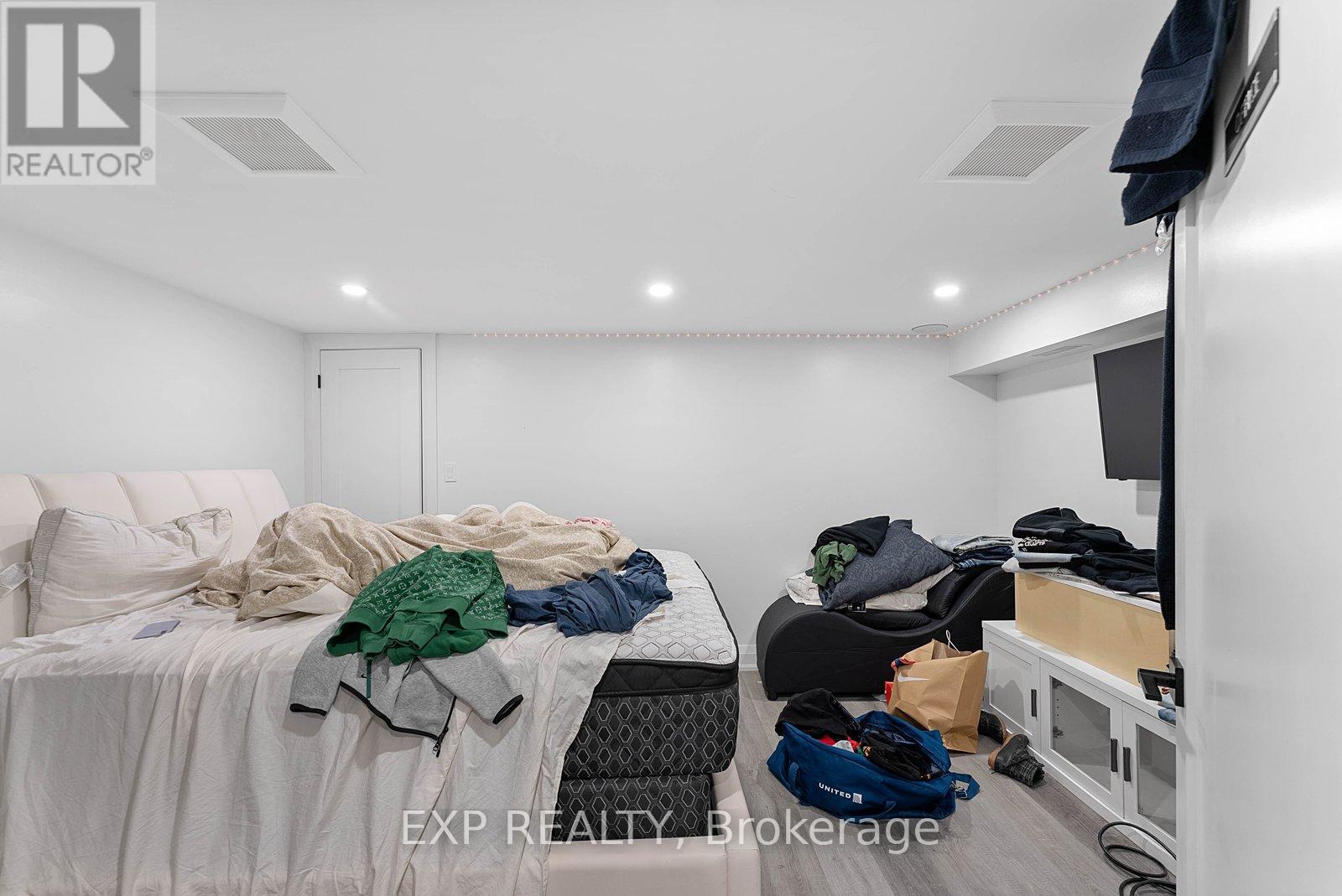 514a Evans Avenue, Toronto, Ontario  M8W 2T7 - Photo 23 - W12926008