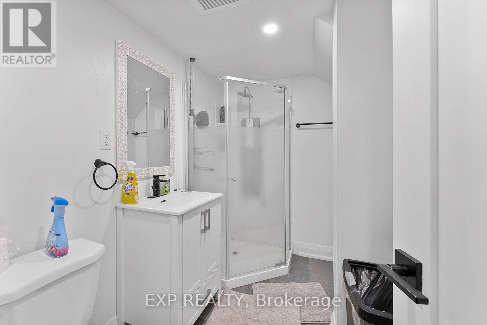 514a Evans Avenue, Toronto, Ontario  M8W 2T7 - Photo 25 - W12926008