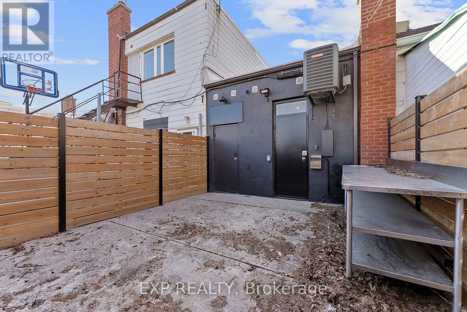 514a Evans Avenue, Toronto, Ontario  M8W 2T7 - Photo 28 - W12926008