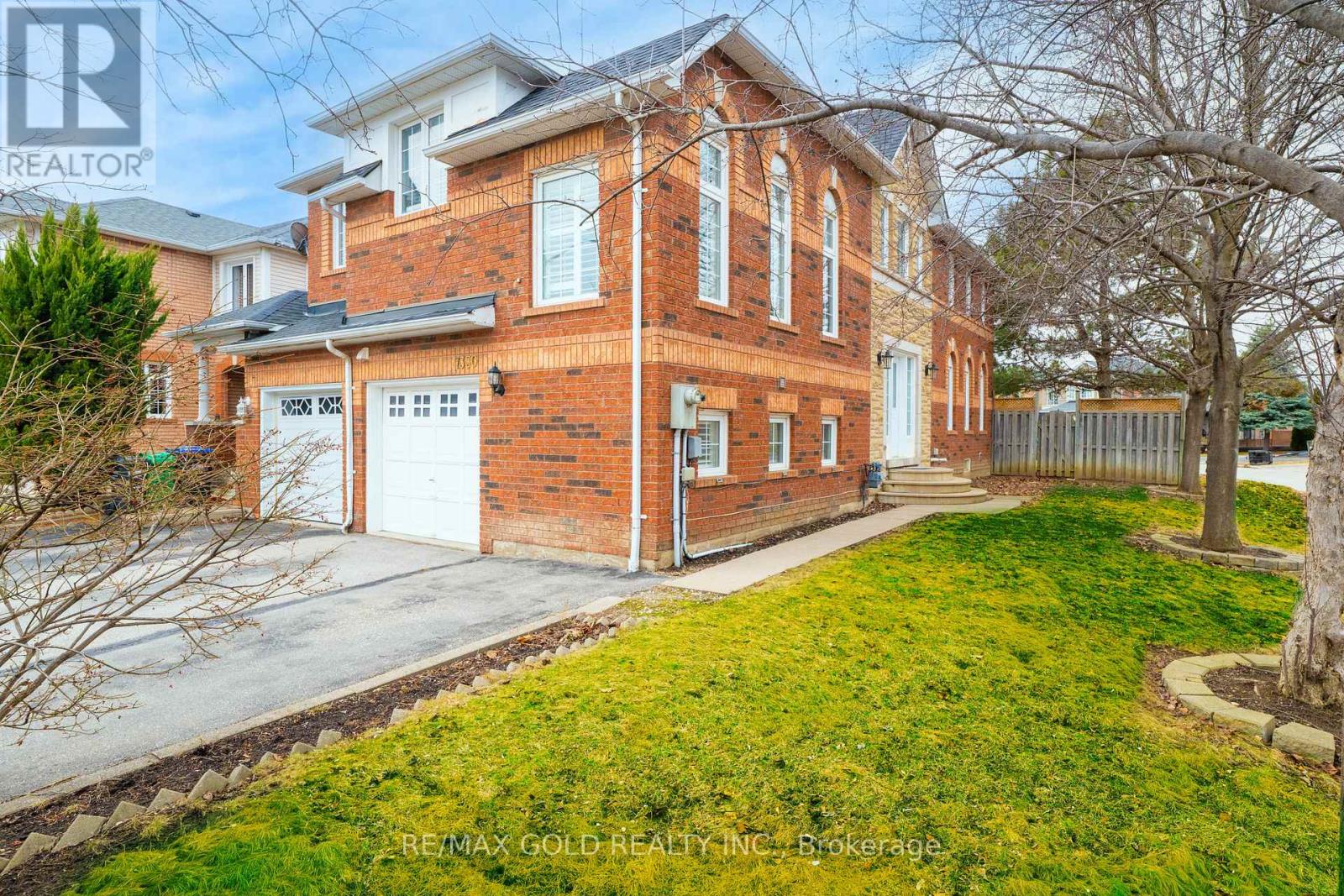 7330 Frontier Ridge, Mississauga, Ontario  L5N 7P7 - Photo 11 - W12926012