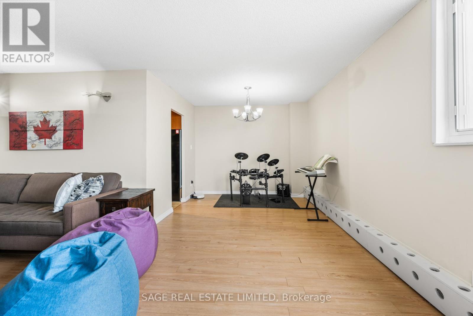 802 - 975 Warwick Court, Burlington, Ontario  L7T 3Z7 - Photo 12 - W12926028