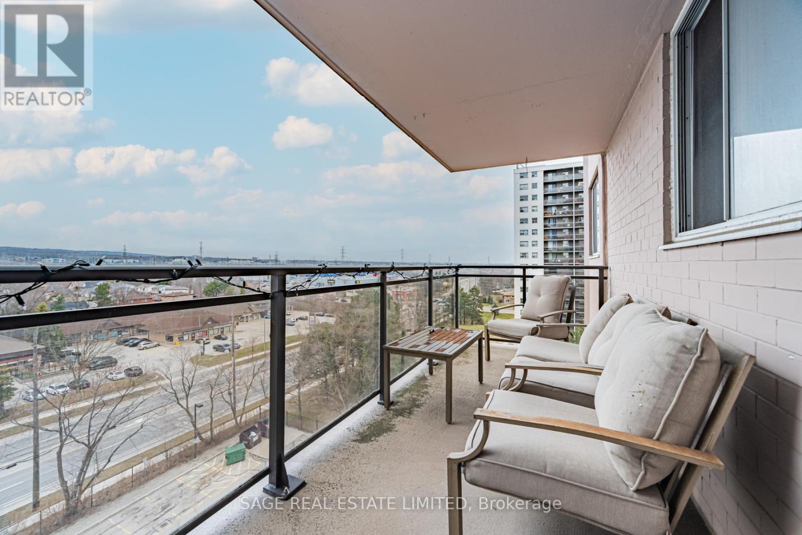 802 - 975 Warwick Court, Burlington, Ontario  L7T 3Z7 - Photo 26 - W12926028