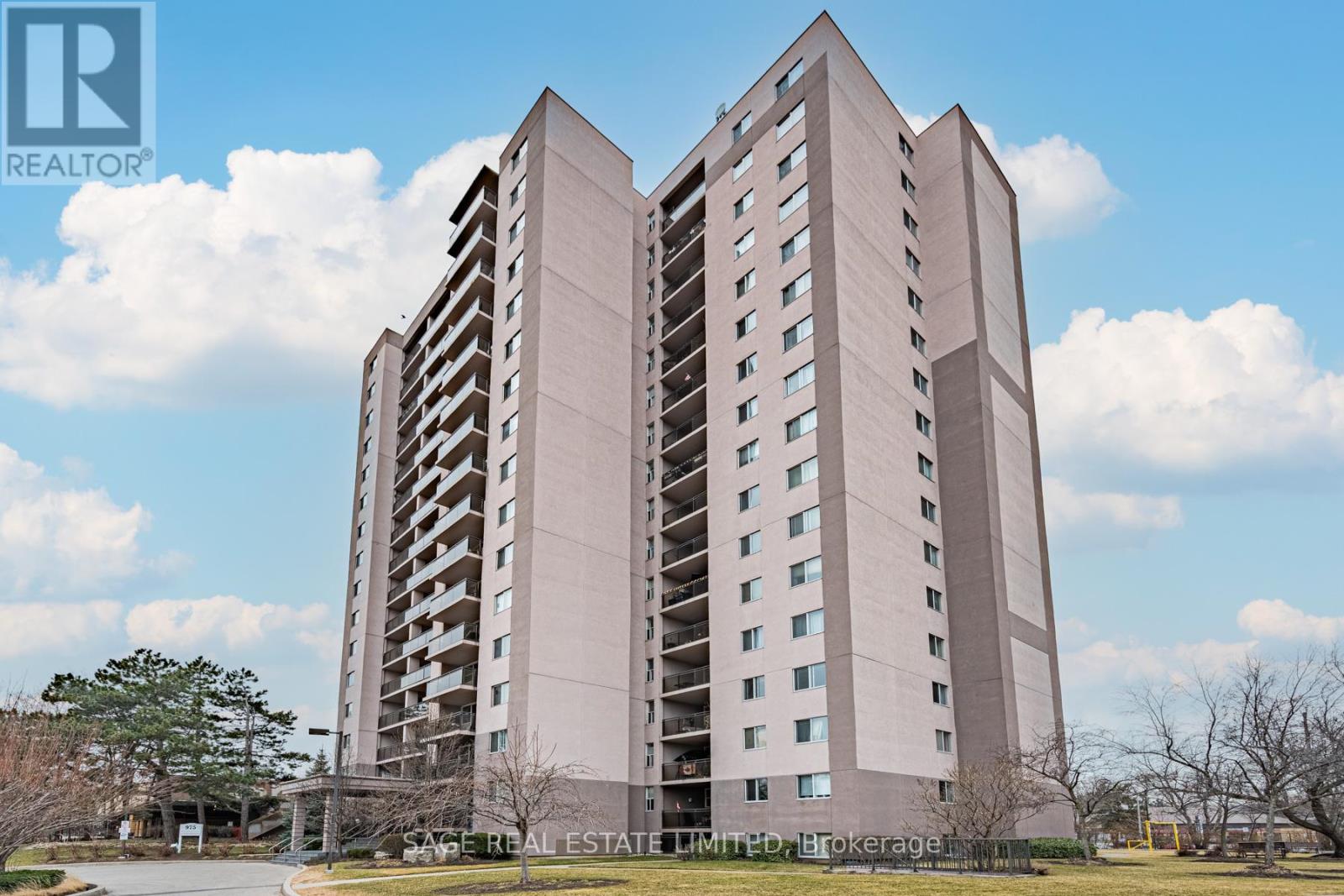 802 - 975 Warwick Court, Burlington, Ontario  L7T 3Z7 - Photo 35 - W12926028