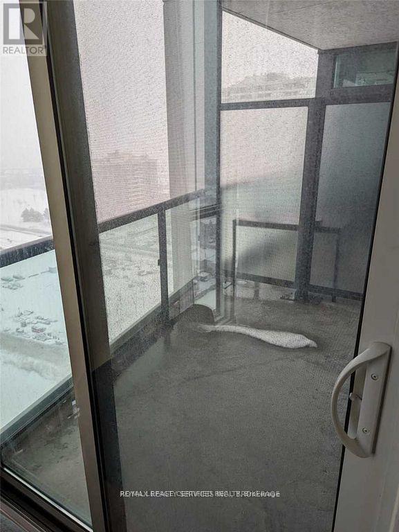 1612 - 3985 Grand Park Drive, Mississauga, Ontario  L5B 0H8 - Photo 10 - W12926046