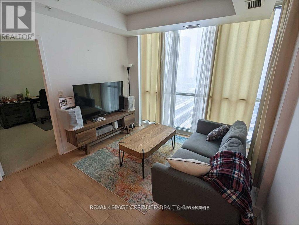 1612 - 3985 Grand Park Drive, Mississauga, Ontario  L5B 0H8 - Photo 11 - W12926046