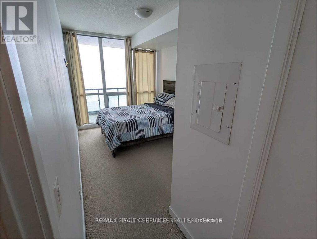 1612 - 3985 Grand Park Drive, Mississauga, Ontario  L5B 0H8 - Photo 14 - W12926046