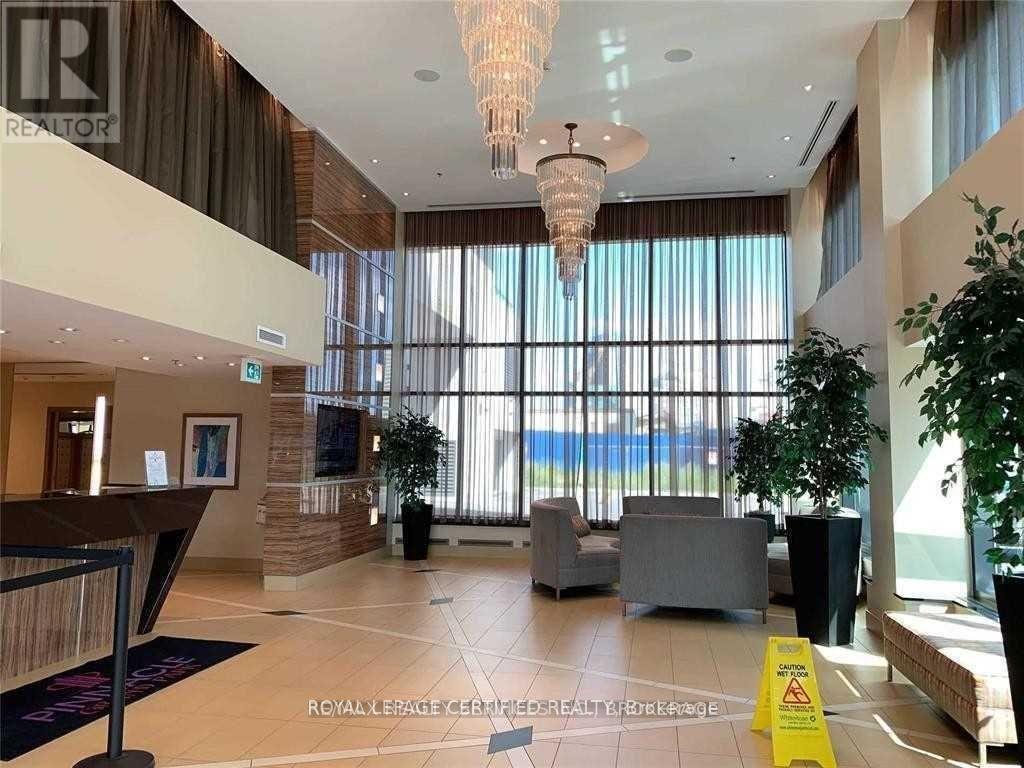 1612 - 3985 Grand Park Drive, Mississauga, Ontario  L5B 0H8 - Photo 5 - W12926046