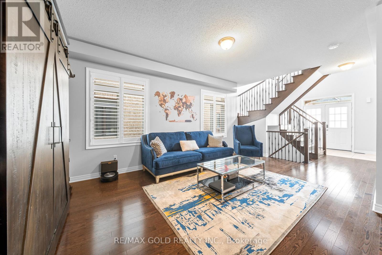 9 Fringetree Road, Brampton, Ontario  L6R 0B6 - Photo 10 - W12926054
