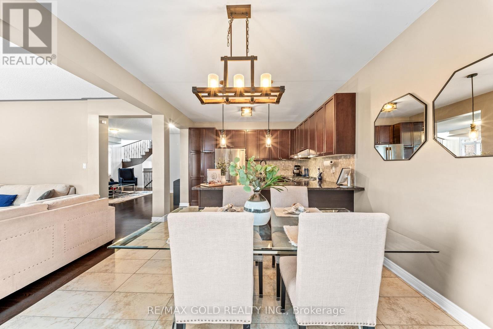 9 Fringetree Road, Brampton, Ontario  L6R 0B6 - Photo 17 - W12926054