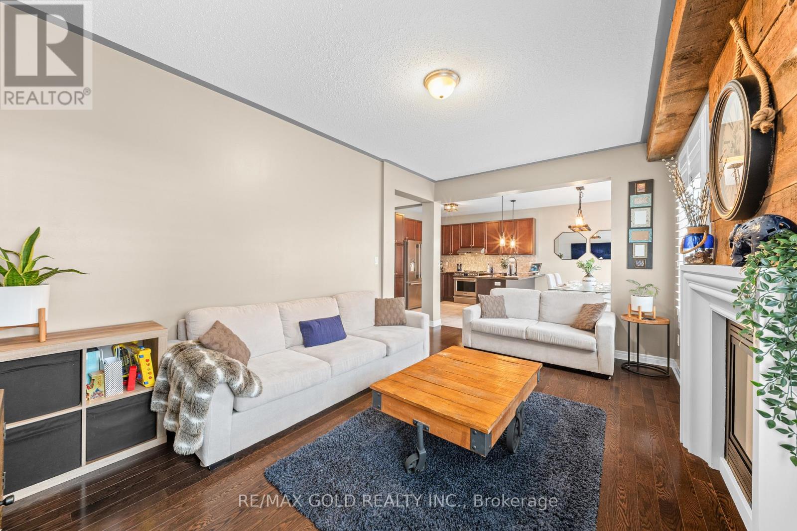 9 Fringetree Road, Brampton, Ontario  L6R 0B6 - Photo 21 - W12926054