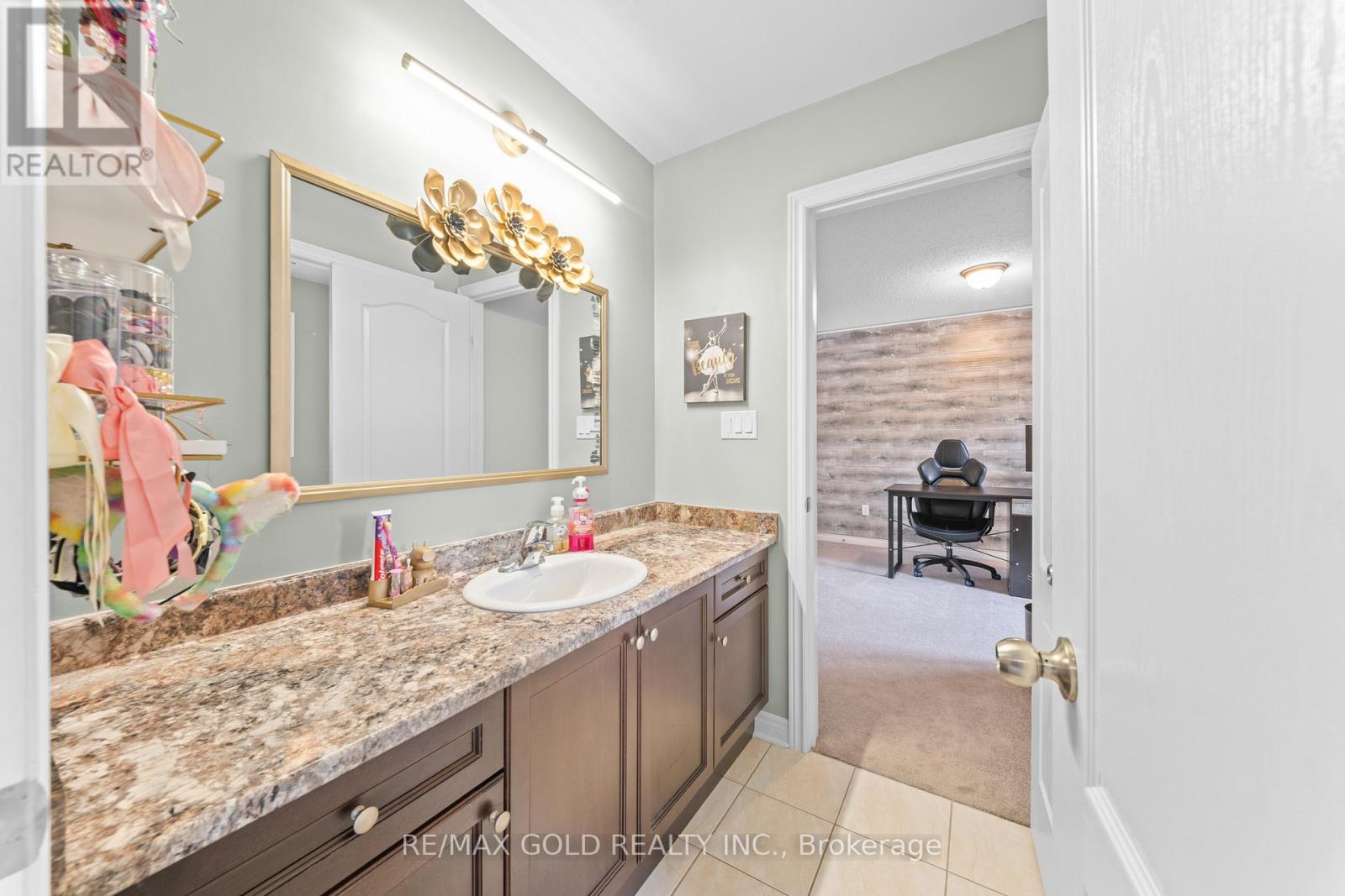 9 Fringetree Road, Brampton, Ontario  L6R 0B6 - Photo 31 - W12926054