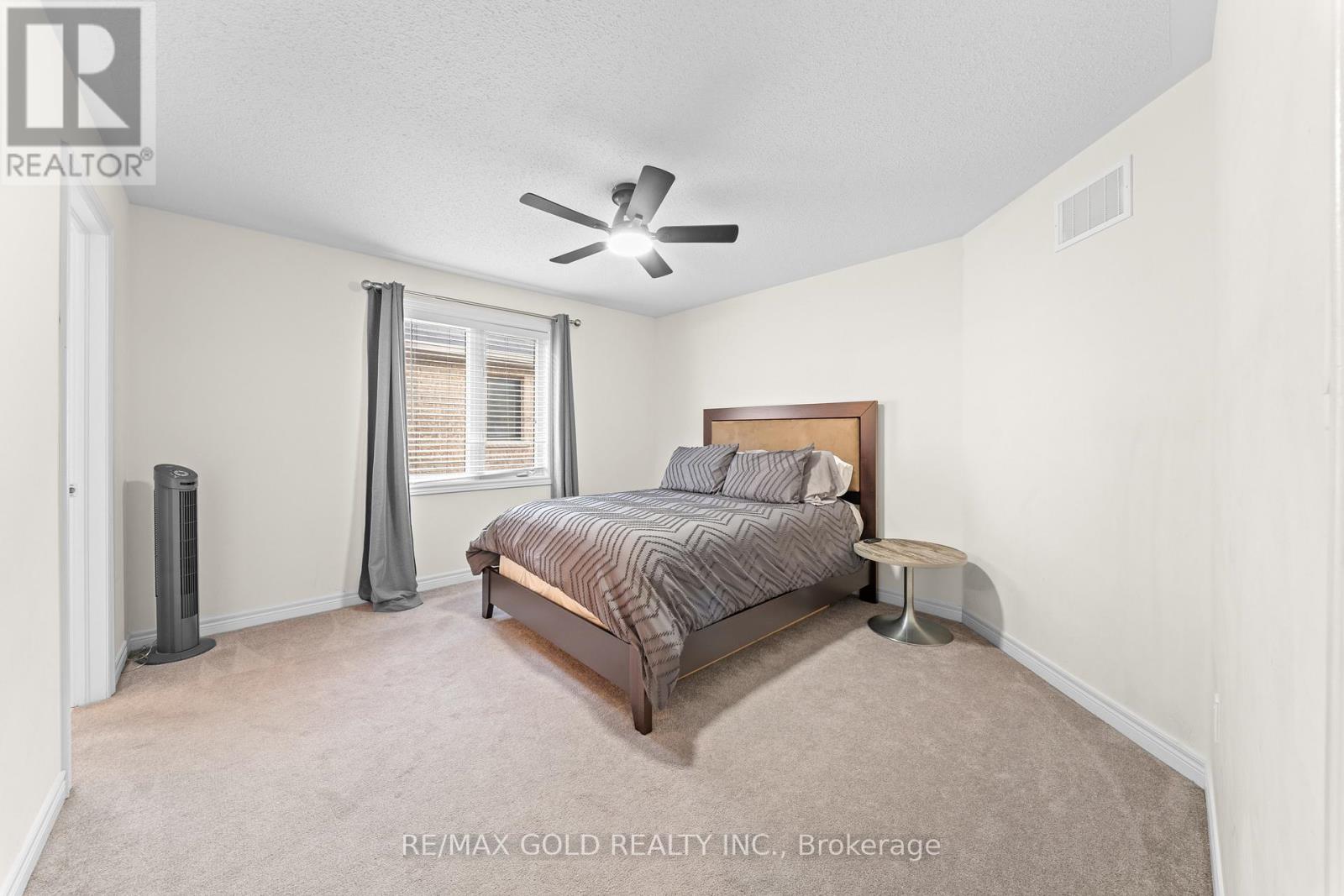 9 Fringetree Road, Brampton, Ontario  L6R 0B6 - Photo 34 - W12926054