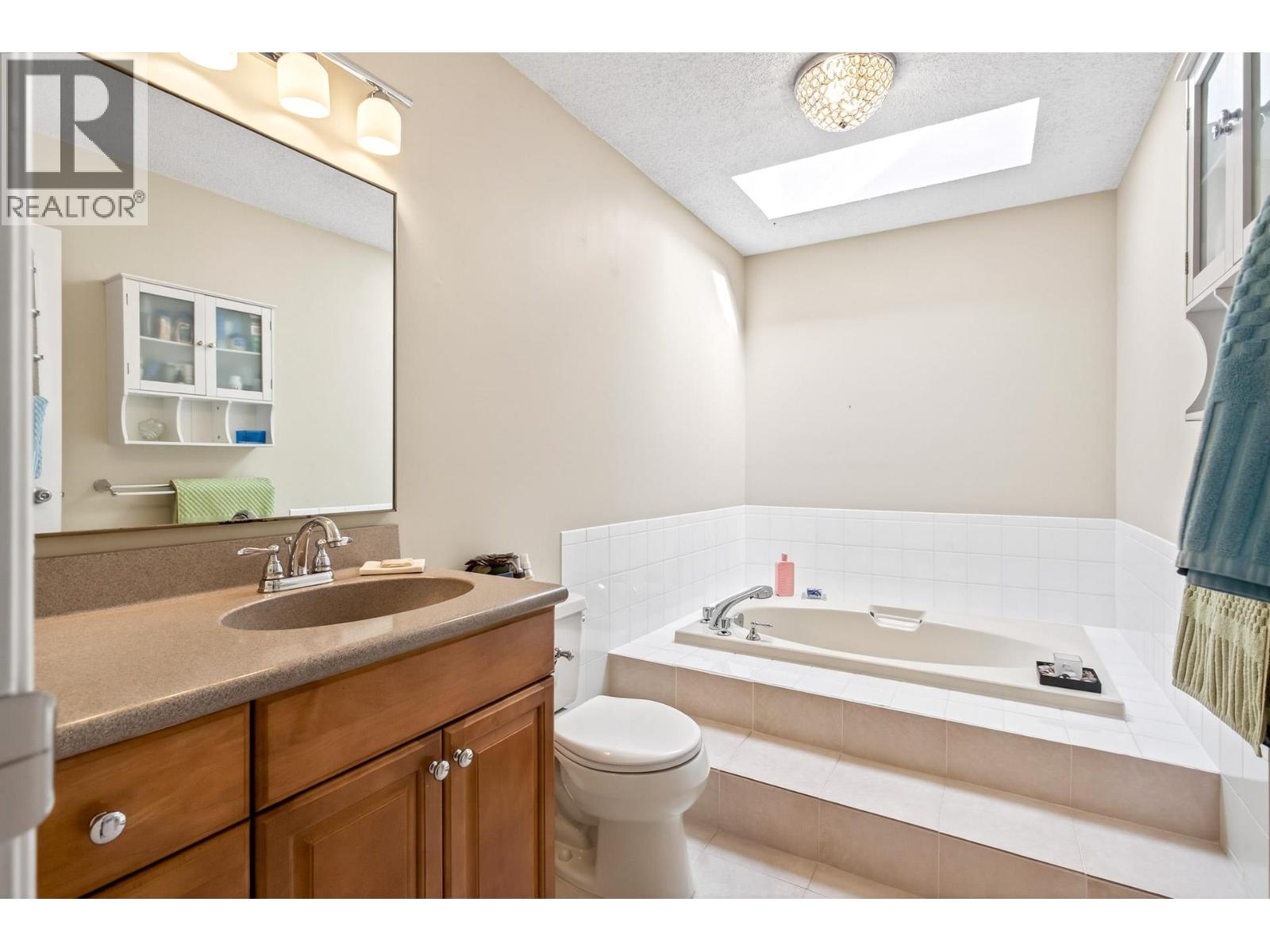 481 San Remo Drive, Port Moody, British Columbia V3H 3S6 - Photo 27 - R3102919