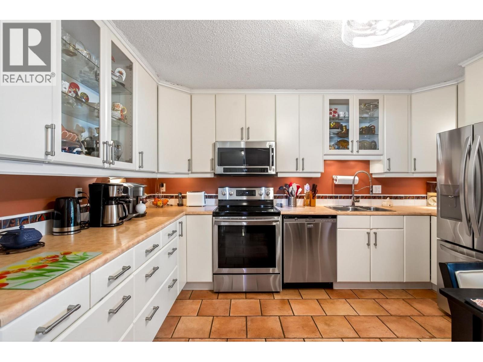 481 San Remo Drive, Port Moody, British Columbia V3H 3S6 - Photo 15 - R3102919