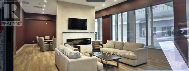 404 - 560 North Service Road, Grimsby, Ontario L3M 0G9 - Photo 10 - X12925880