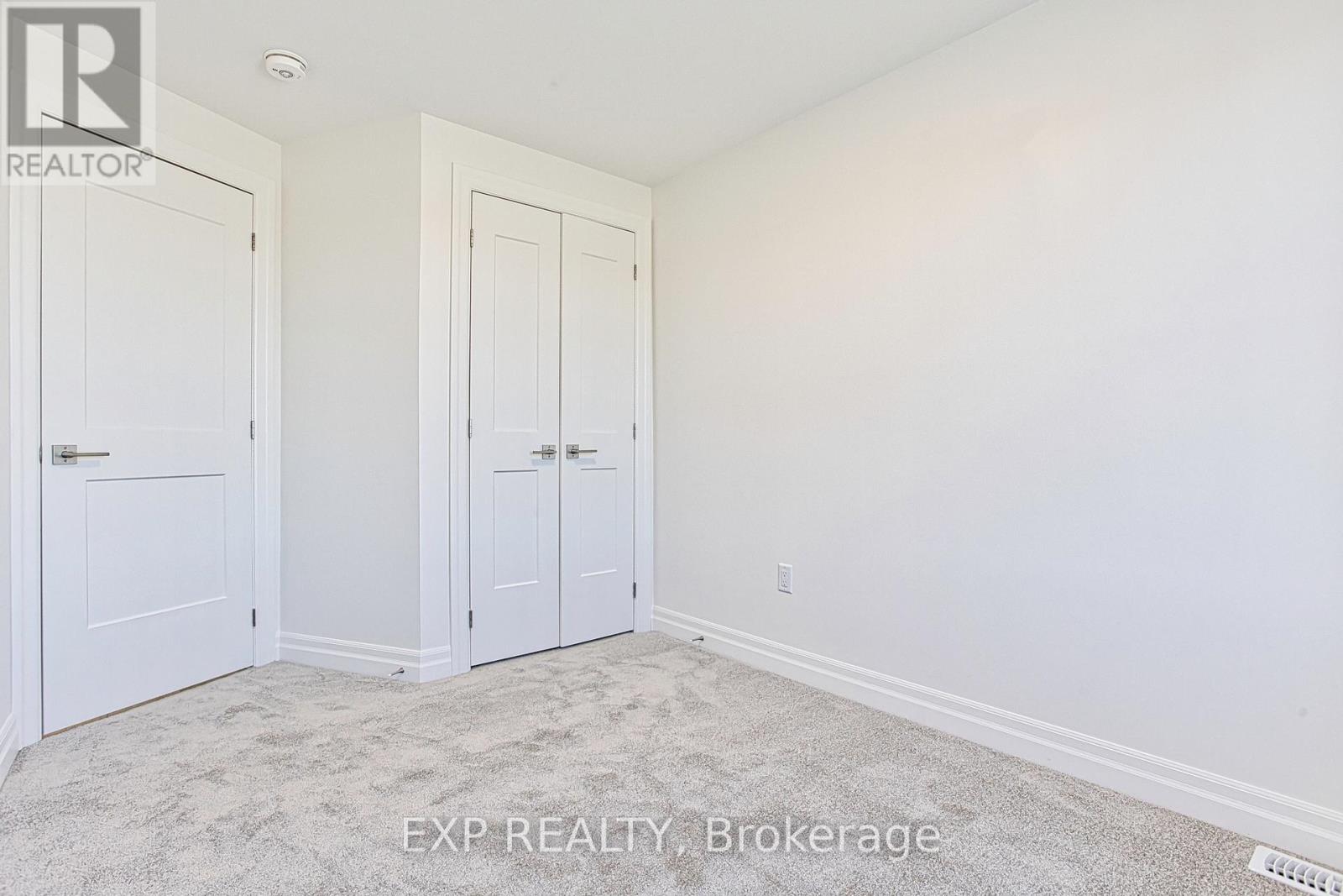 Upper - 7497 Marvel Drive, Niagara Falls, Ontario  L2H 3V8 - Photo 16 - X12925900