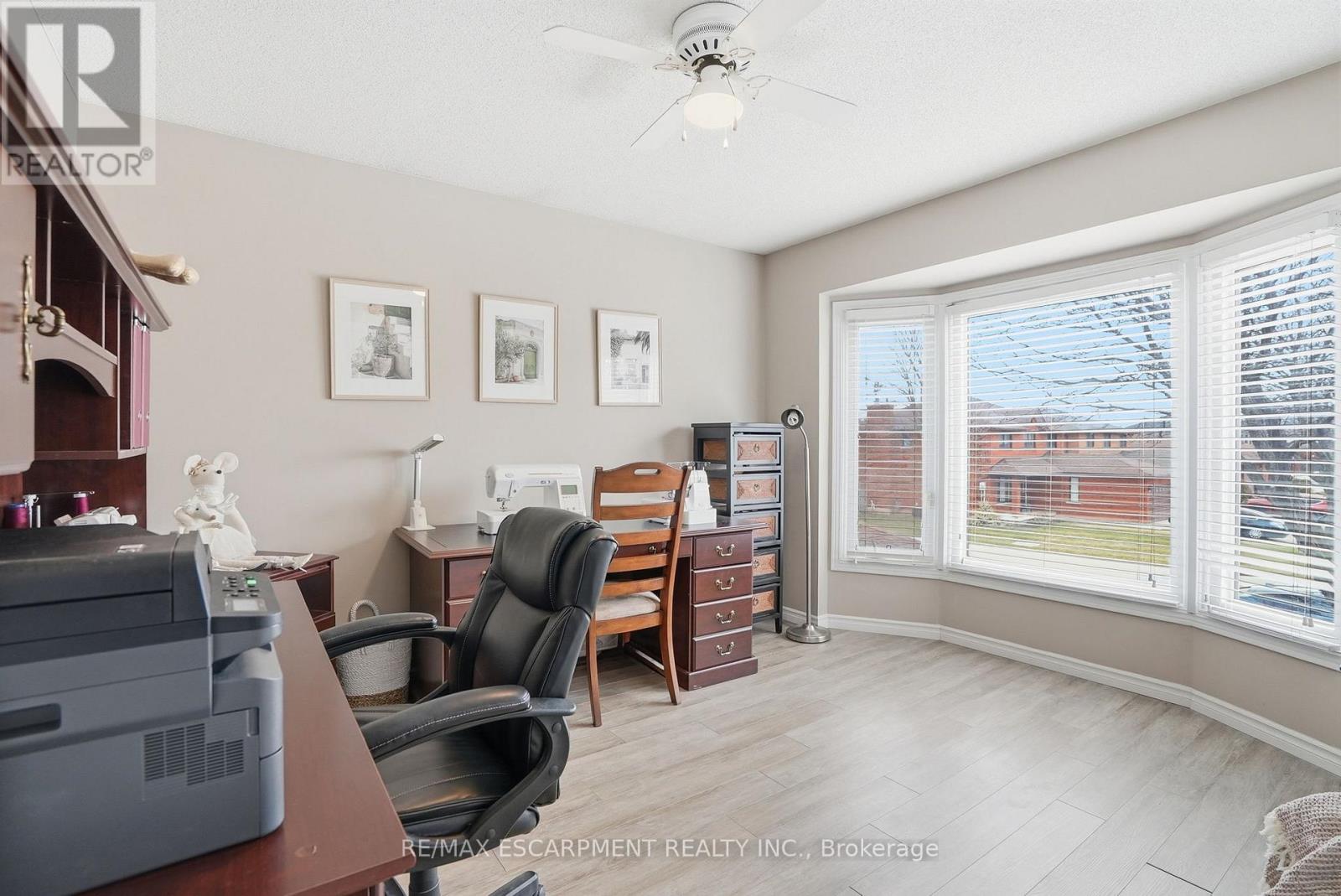 31 Republic Avenue, Hamilton, Ontario  L9B 2G6 - Photo 28 - X12925940