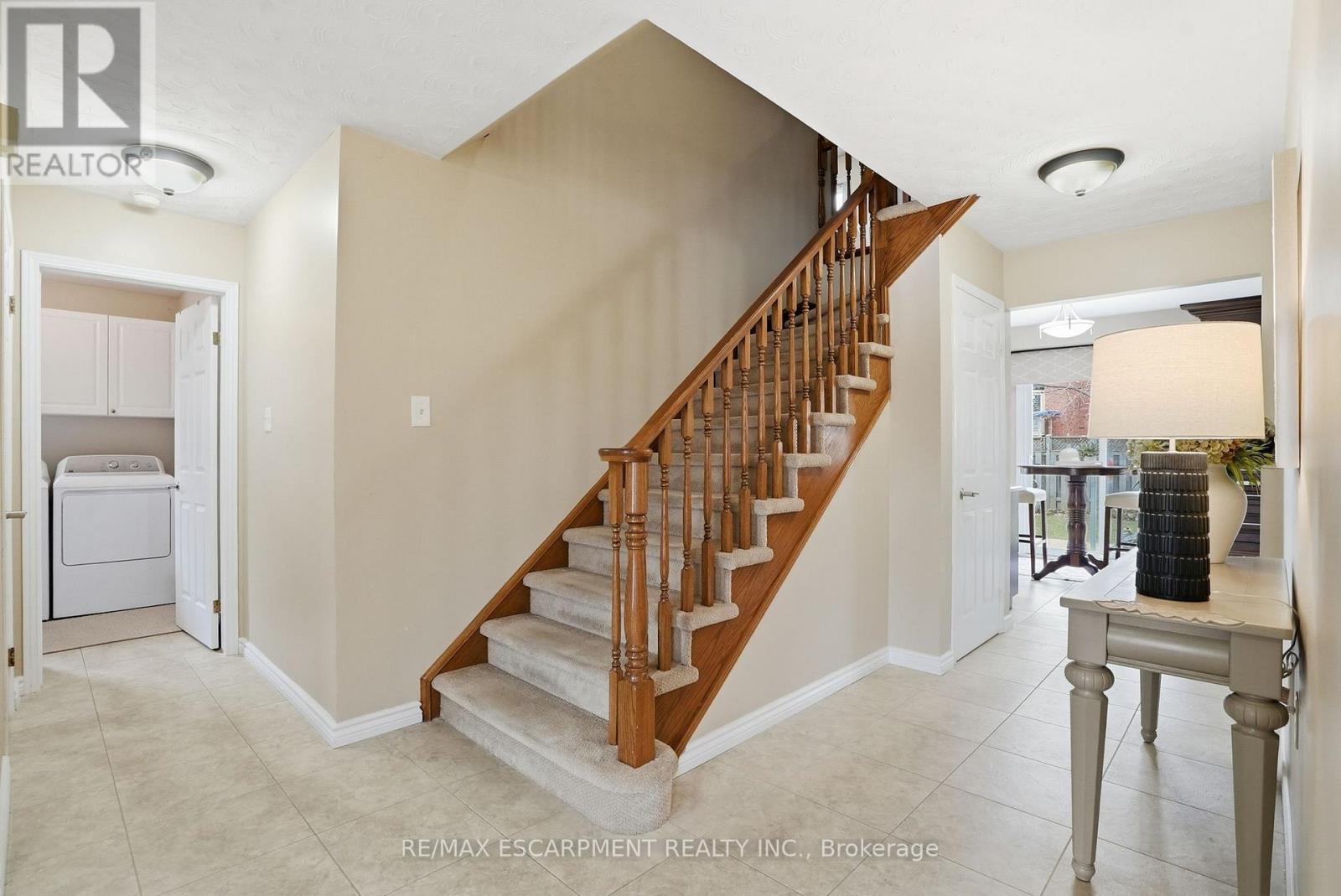 31 Republic Avenue, Hamilton, Ontario  L9B 2G6 - Photo 30 - X12925940