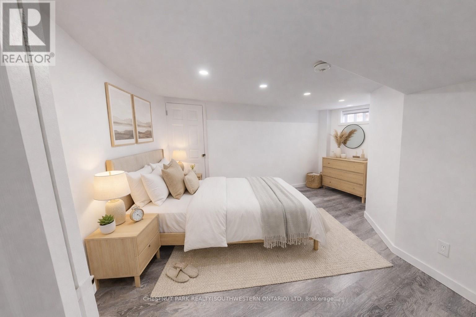 88 Woodhaven Road, Kitchener, Ontario  N2C 1V1 - Photo 28 - X12925986