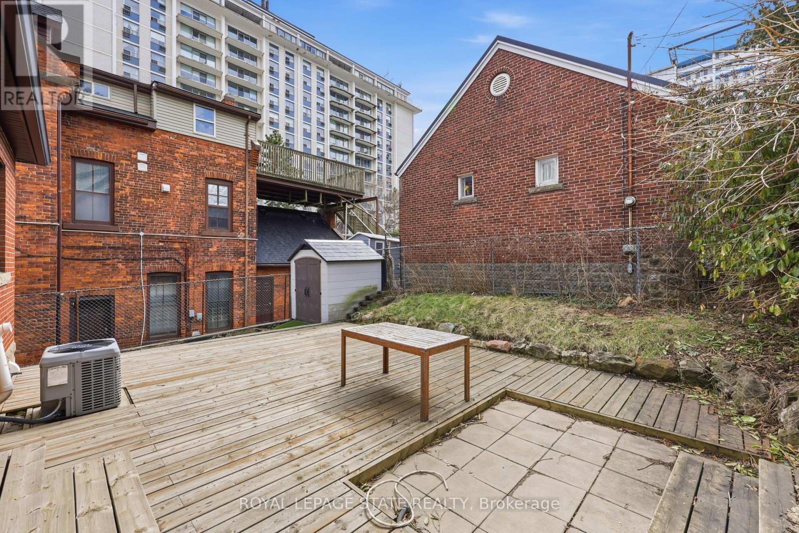 129 Jackson Street W, Hamilton, Ontario  L8P 1L8 - Photo 28 - X12926072