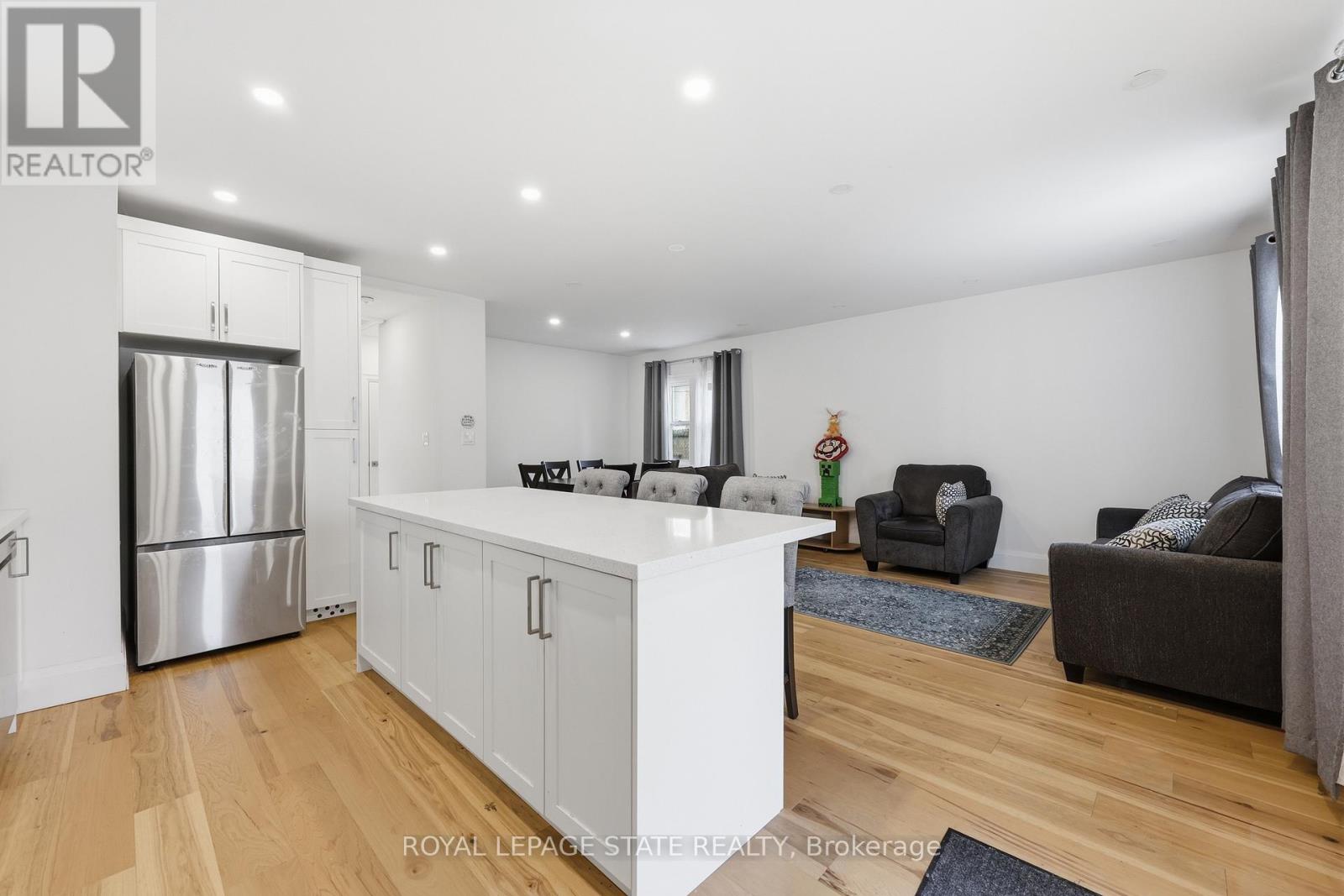 129 Jackson Street W, Hamilton, Ontario  L8P 1L8 - Photo 8 - X12926072