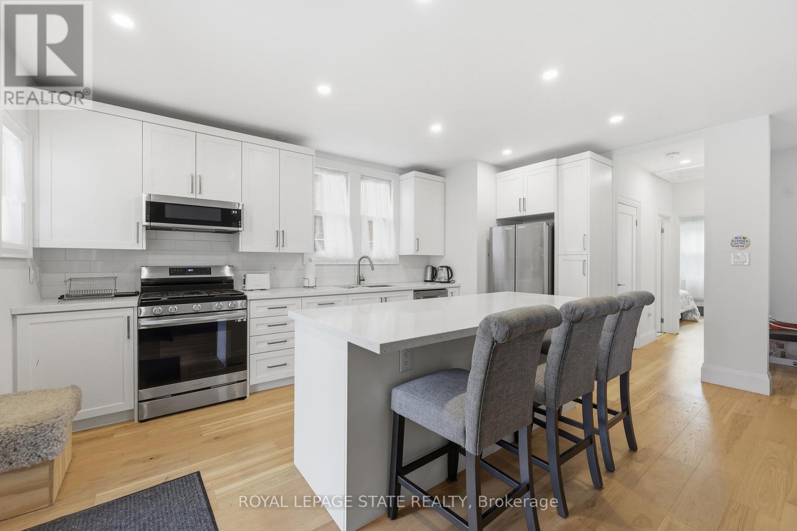 129 Jackson Street W, Hamilton, Ontario  L8P 1L8 - Photo 9 - X12926072