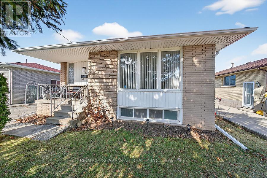 66 Highridge Avenue, Hamilton, Ontario  L8E 2S1 - Photo 1 - X12926086