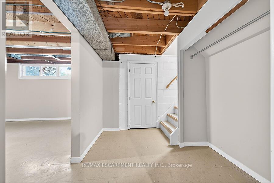 66 Highridge Avenue, Hamilton, Ontario  L8E 2S1 - Photo 23 - X12926086