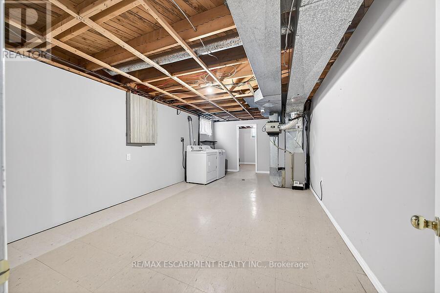 66 Highridge Avenue, Hamilton, Ontario  L8E 2S1 - Photo 24 - X12926086