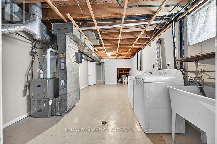 66 Highridge Avenue, Hamilton, Ontario  L8E 2S1 - Photo 26 - X12926086