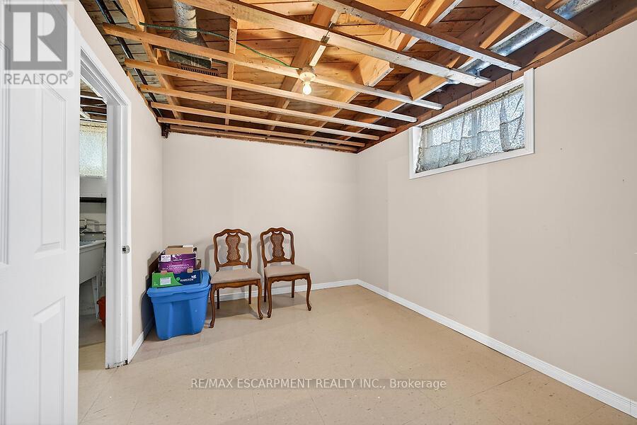 66 Highridge Avenue, Hamilton, Ontario  L8E 2S1 - Photo 27 - X12926086