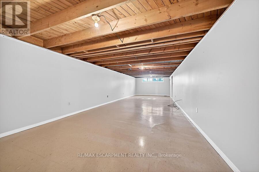 66 Highridge Avenue, Hamilton, Ontario  L8E 2S1 - Photo 29 - X12926086