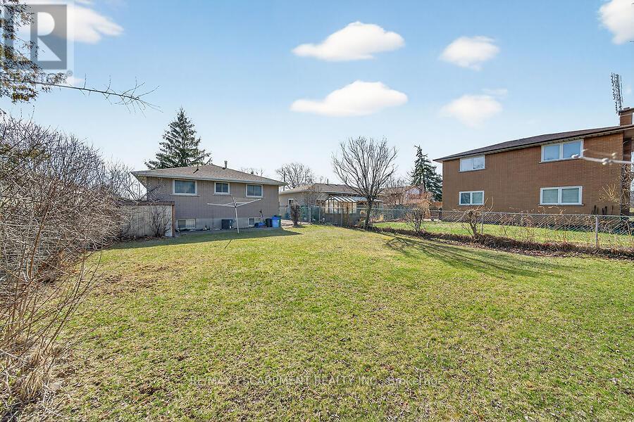 66 Highridge Avenue, Hamilton, Ontario  L8E 2S1 - Photo 37 - X12926086