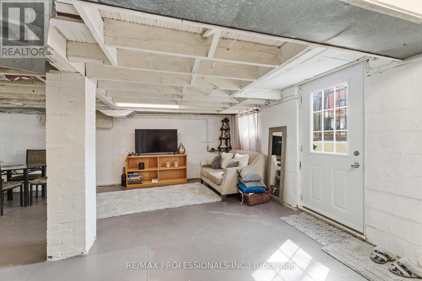 14 Kidd Avenue, Grimsby, Ontario  L3M 3S3 - Photo 28 - X12926088